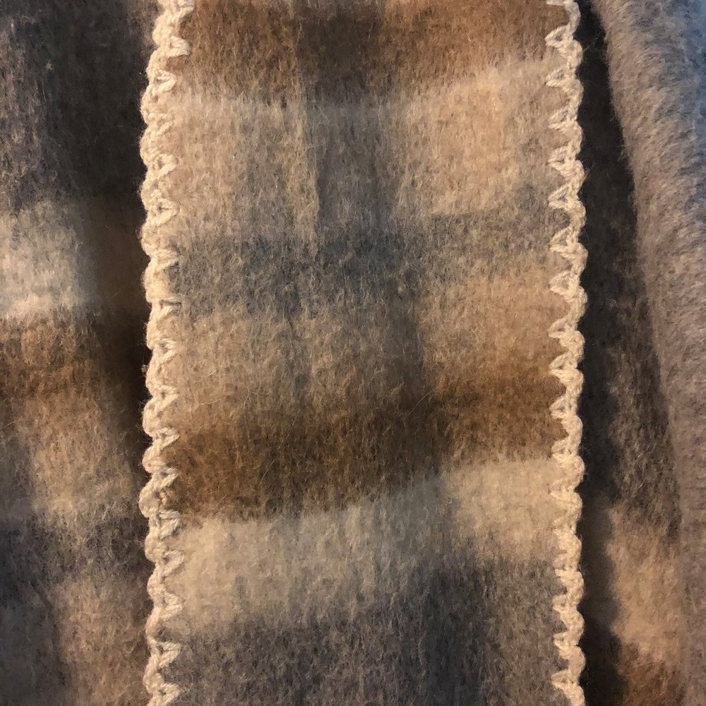 wool Poncho - Picture 3 of 5